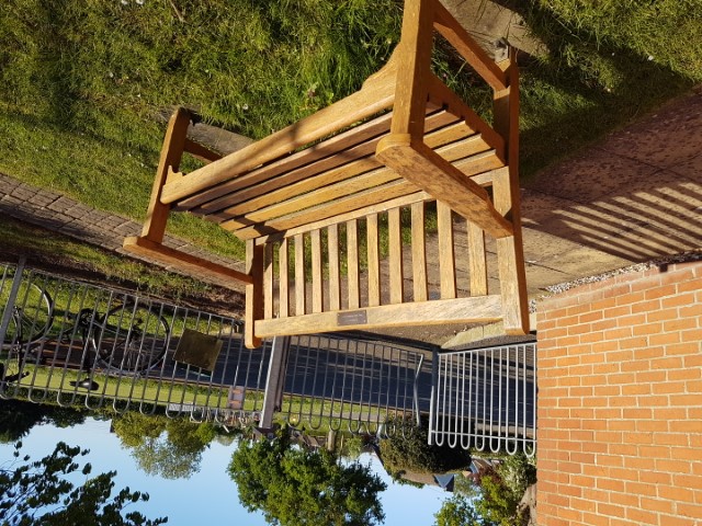 SilverJubileeBenchAtSchool